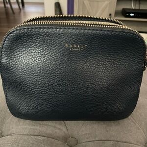 Bradley London Duke Place Crossbody Navy Blue/Ink